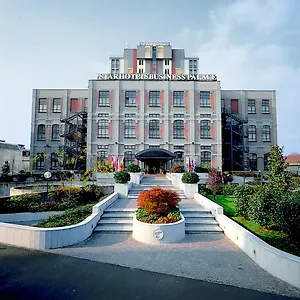 Starhotels Business Palace Milánó